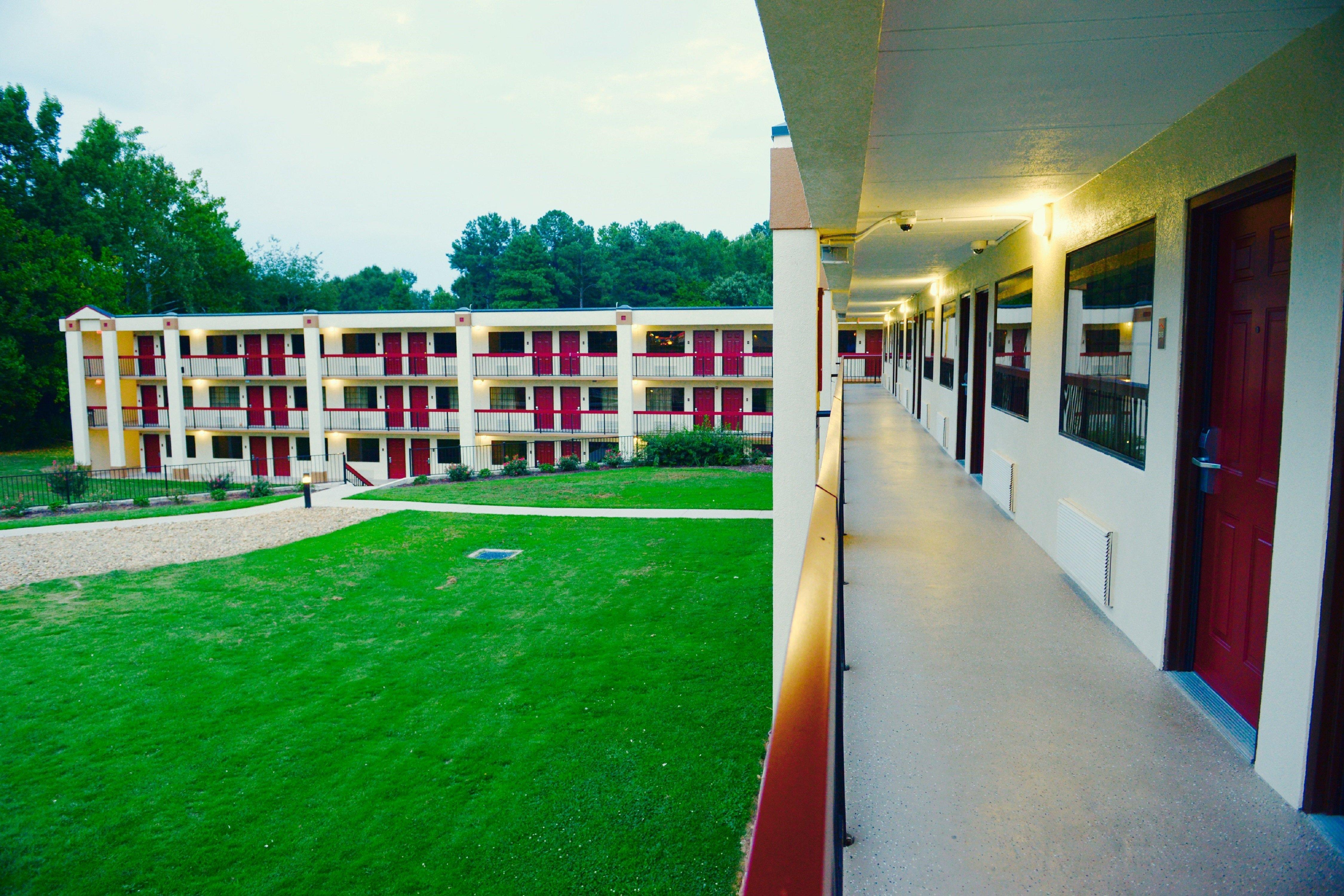 Motel Red Roof & - Athens